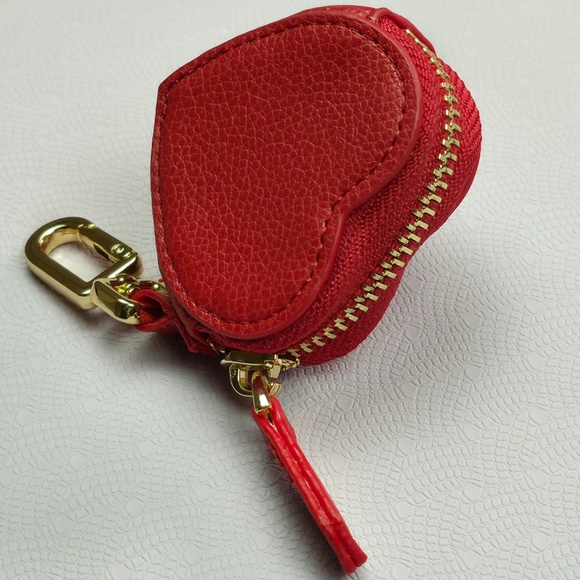 Burgundy Red Leather Heart Coin Purse Keychain Zipper Mini Pouch New - Picture 3 of 10